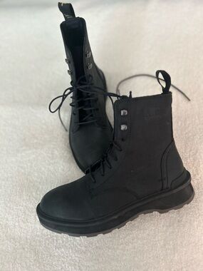 Sorel Black Hi-Line Lace-Up Ankle Boots Rugged Chic Combat Style Boot Size 6.5